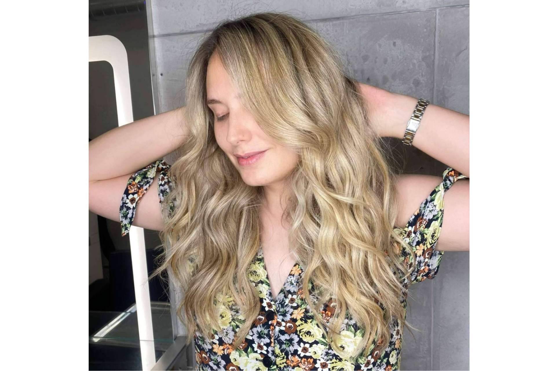 DIM Salón explica cómo cuidar el cabello con mechas en verano