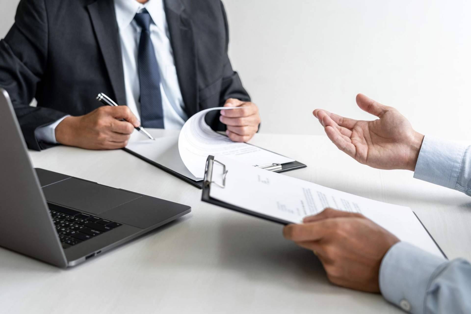 Asesoría Rubio explica las bonificaciones disponibles para contratar empleados en 2022