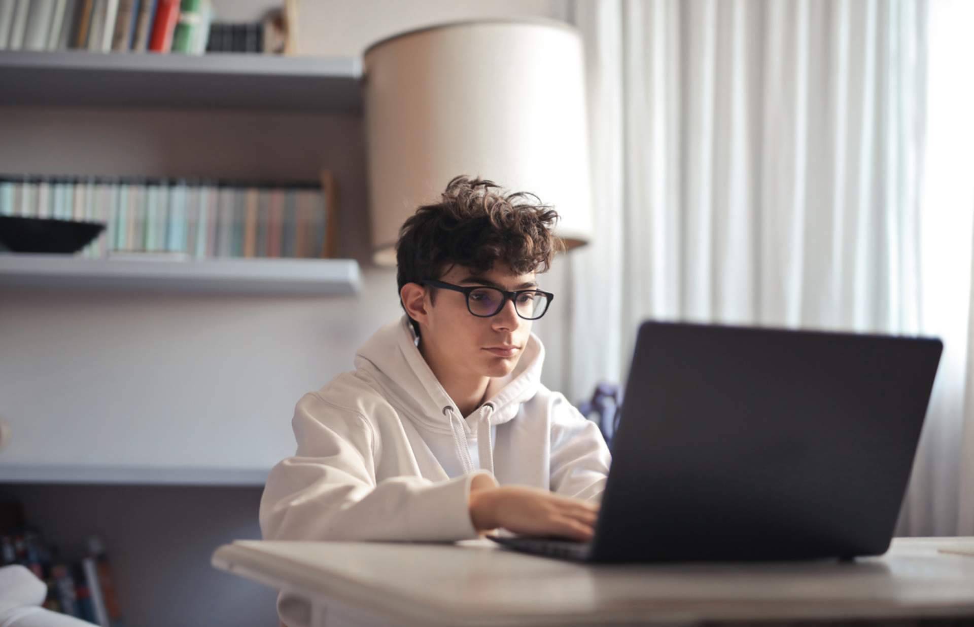 La importancia de ayudar a los adolescentes a gestionar sus emociones, por Silvia Fonseca