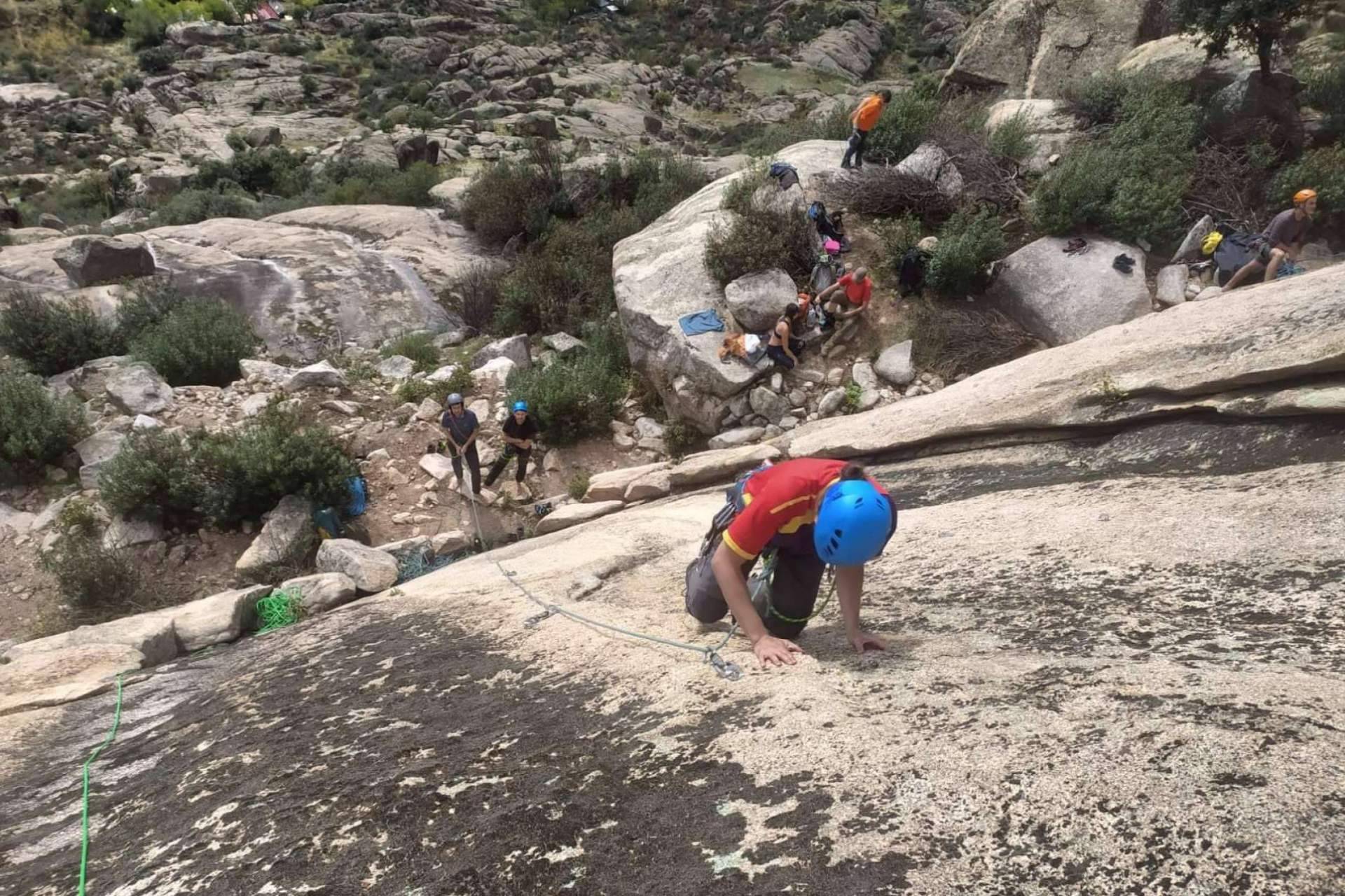 Bautismo de escalada en Madrid con total seguridad, con Madridadventours