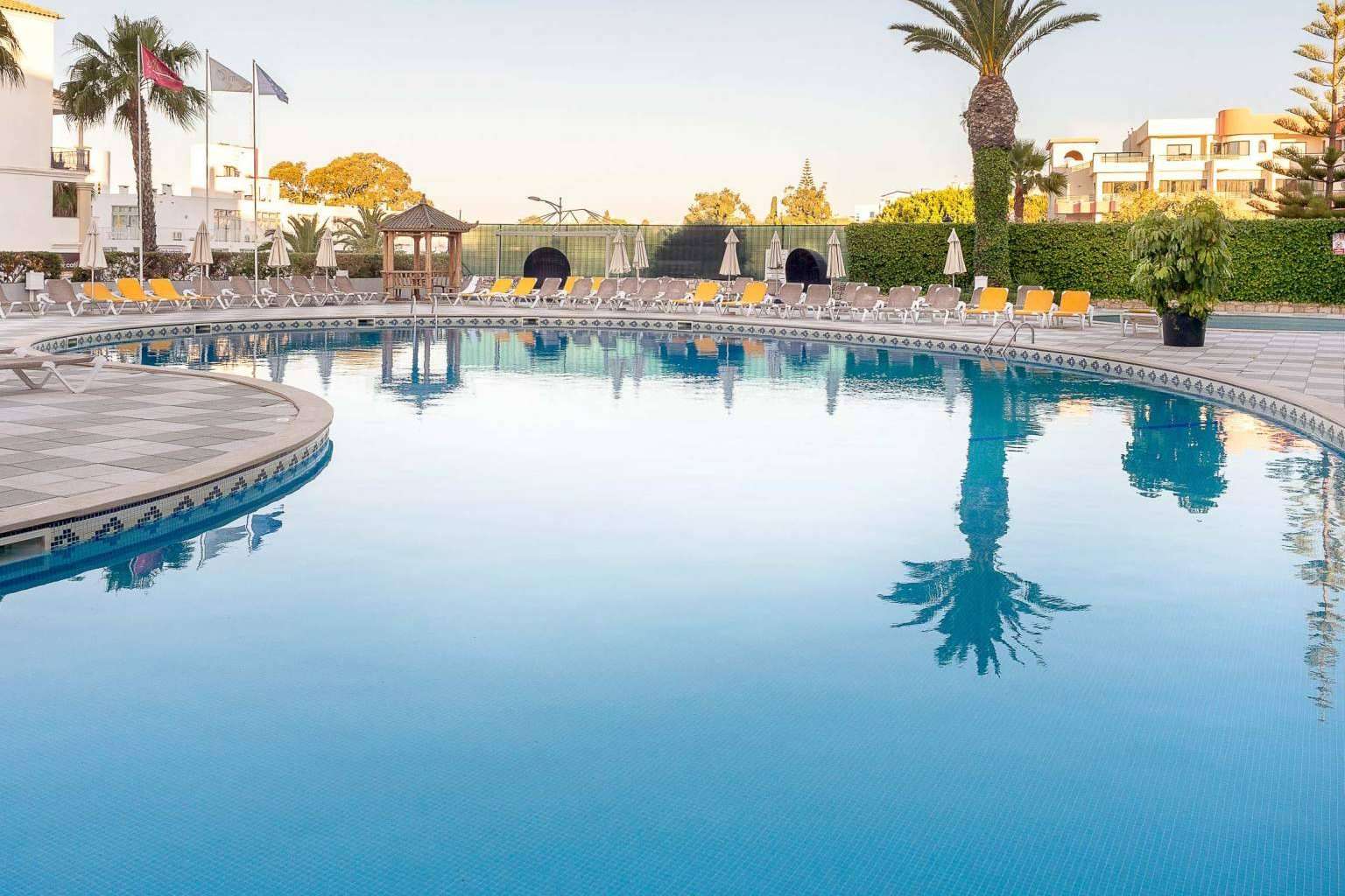 ¿Cómo encontrar un buen alojamiento en el Algarve portugués?, por ISholidays.com