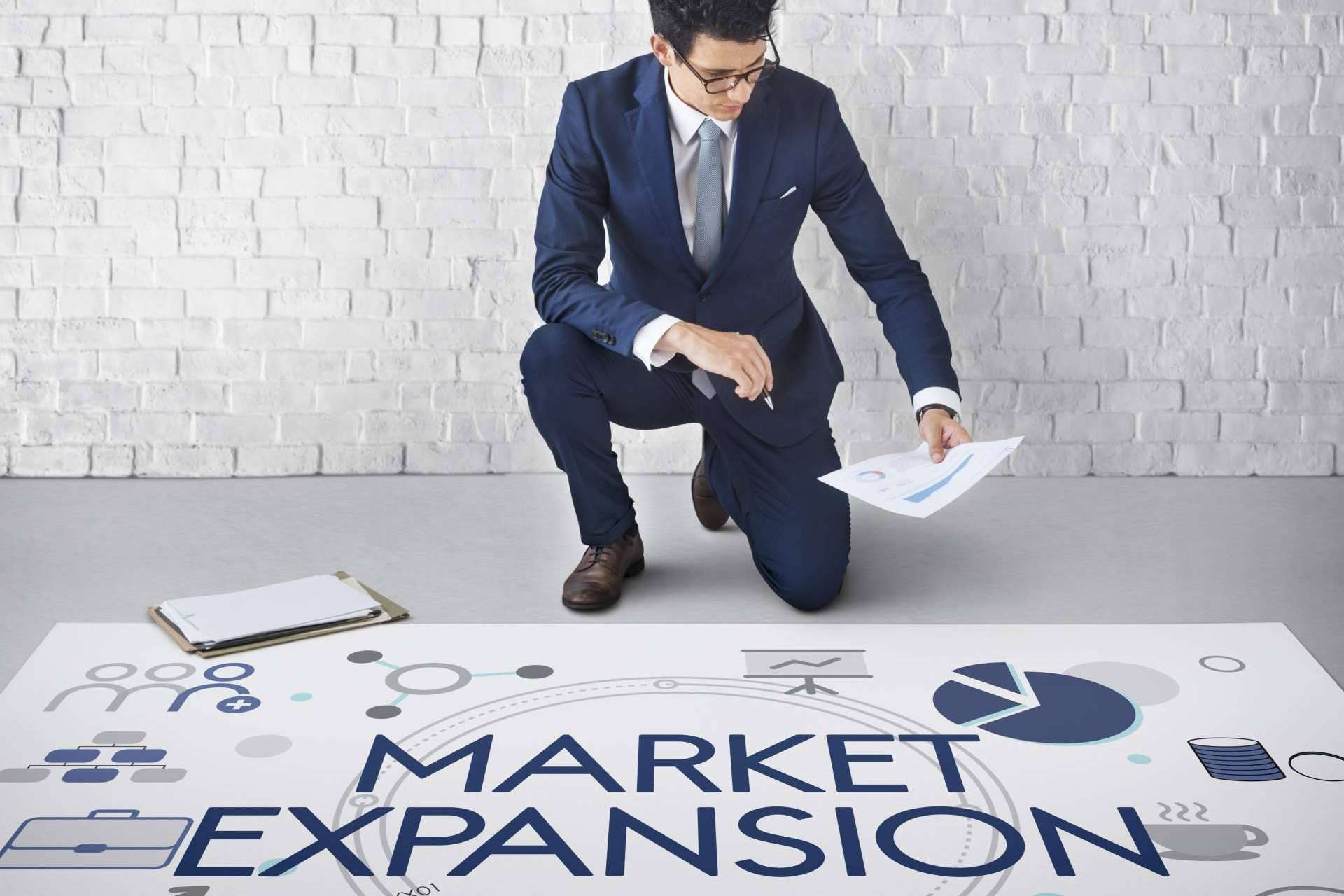 ¿Cuáles son los 6 factores clave para expandir un negocio al extranjero?