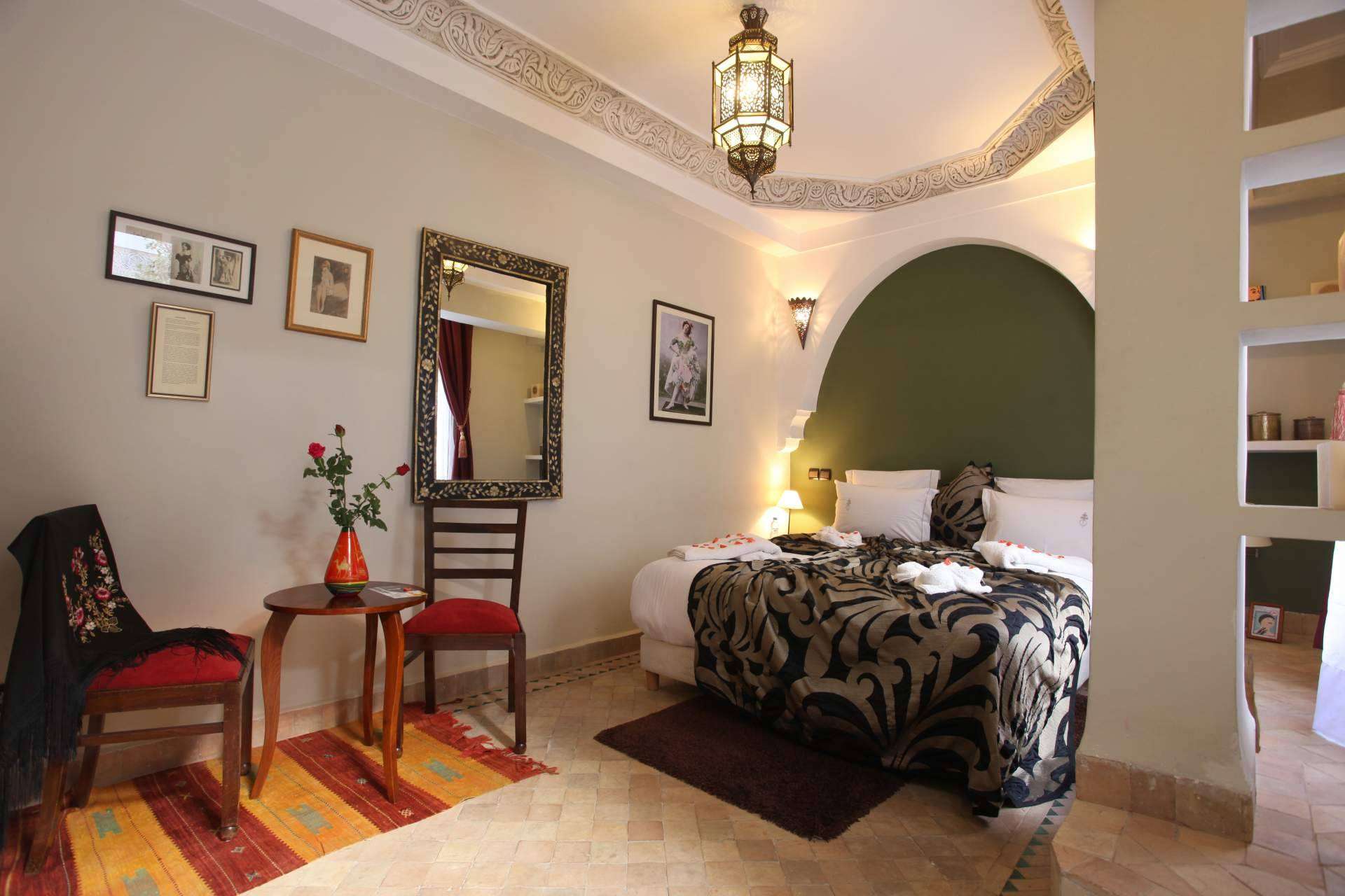 Riad Belle Epoque, el hotel más emblemático de Marrakech, con mobiliario procedente de La Mamounia