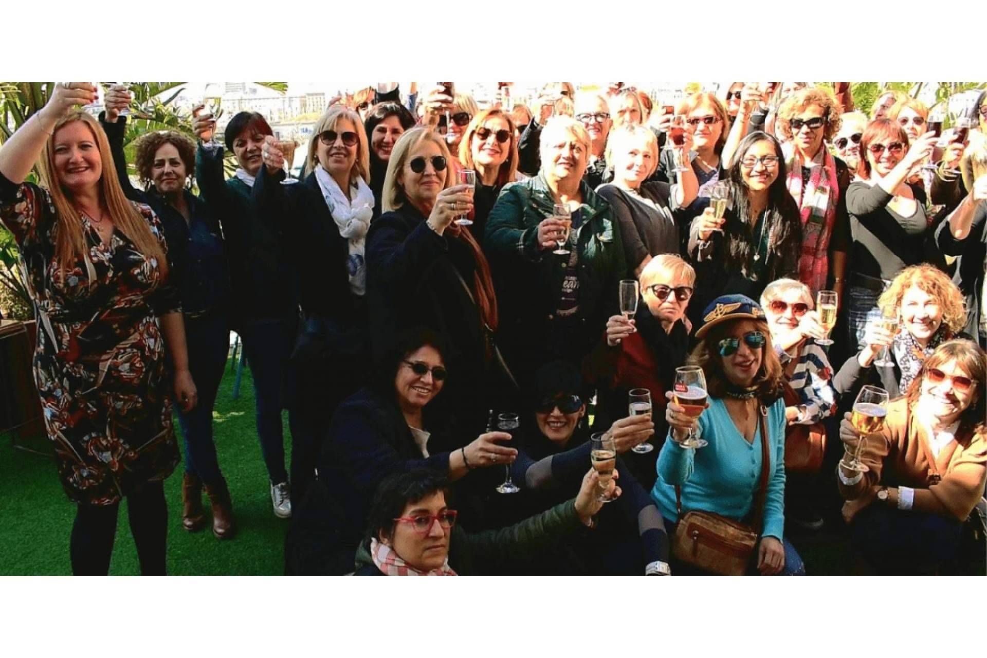 La agencia de viajes online para mujeres Concédete Deseos, pionera en encuentros presenciales y eventos, celebra 4 años