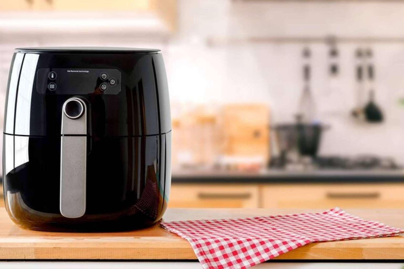 Los beneficios de cocinar con la freidora sin aceite, por Bienestar 360
