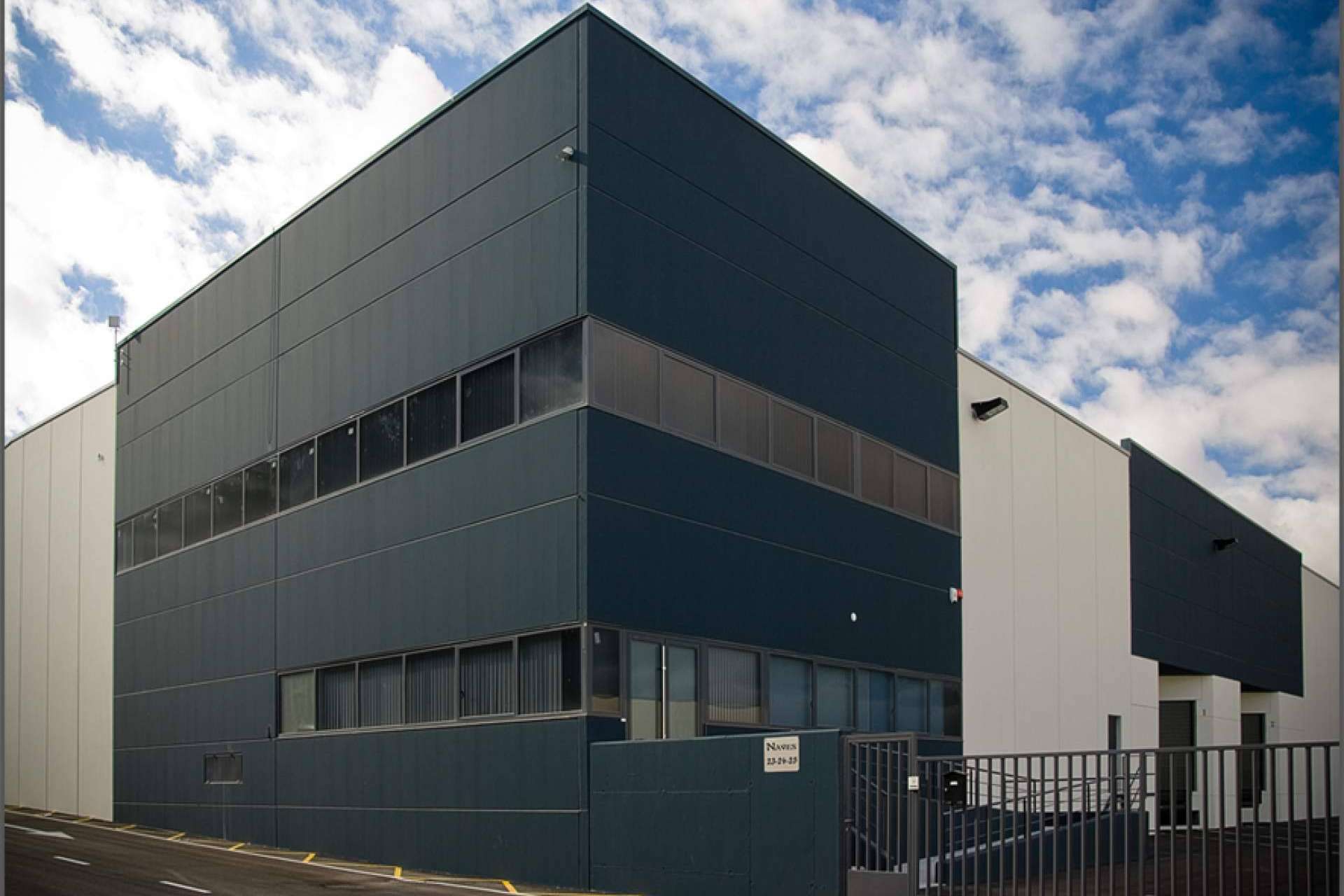 Compra, venta y alquiler de suelo industrial y naves en Cataluña, con Espais Industrials